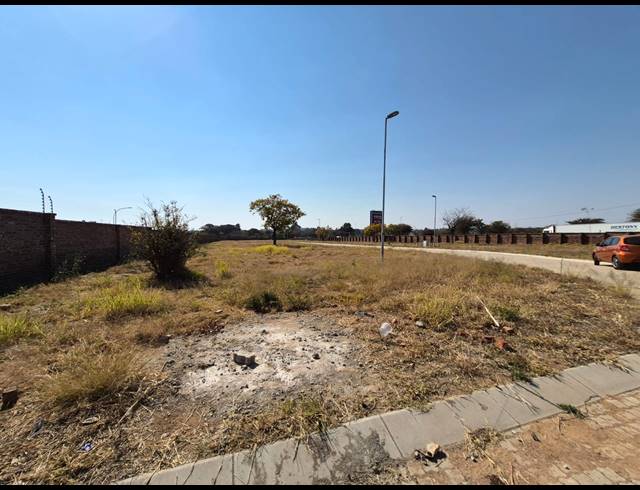 3 BEDROOM HOUSE FOR SALE IN SOUTHERN GATEWAY